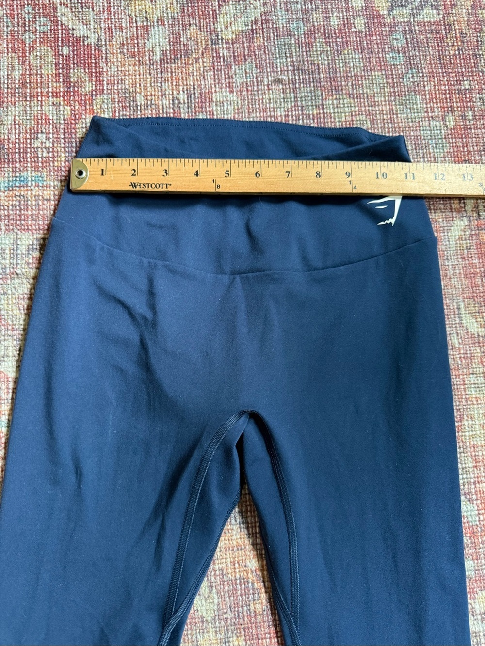Gymshark women’s small Navy Performance Leggings - Picture 2 of 6